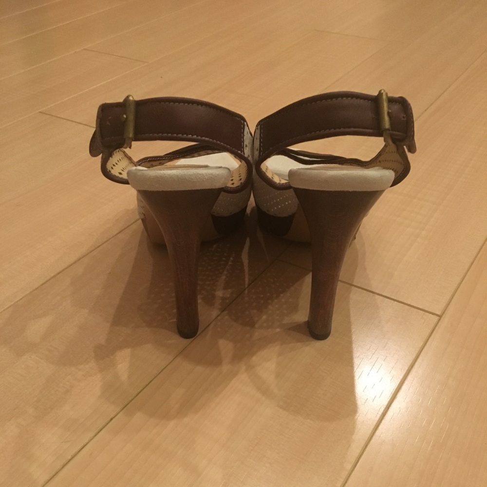 🌸BOSS By Hugo Boss Leather Heels Sz8 - Picture 5 of 7